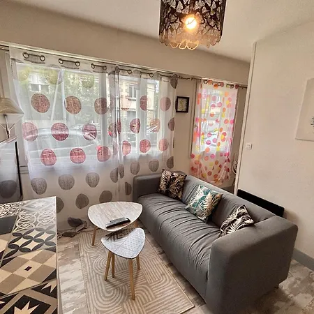 Apartment Saint-marc : T1 Bis Bien Situe Wifi